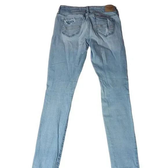 Abercrombie and Fitch Light Wash Distressed Super Skinny Jeans Size 0 - Picture 4 of 7